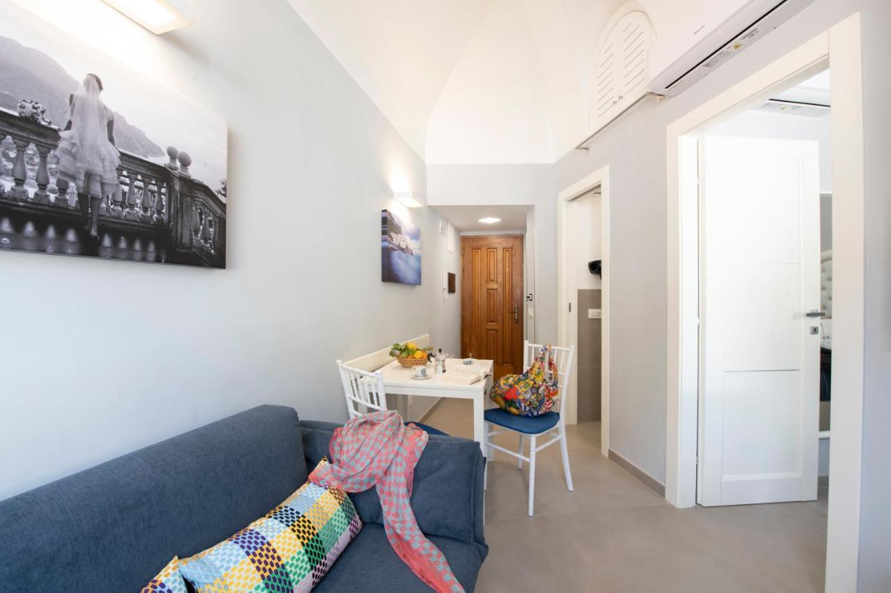 アマルフィ Vittoria House Centro Storicoヴィラ エクステリア 写真